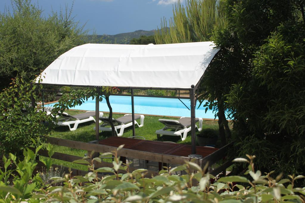 Chambres D'Hotes Caseddu Di Poggiale Figari  Luaran gambar